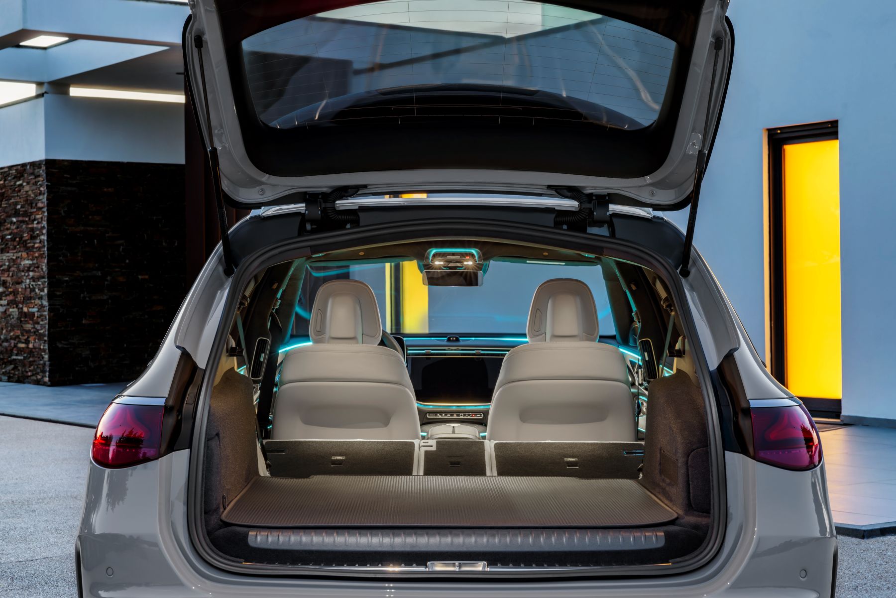 Mercedes E-Klasse T-Modell S214 Plug-in-Hybrid Kofferraum