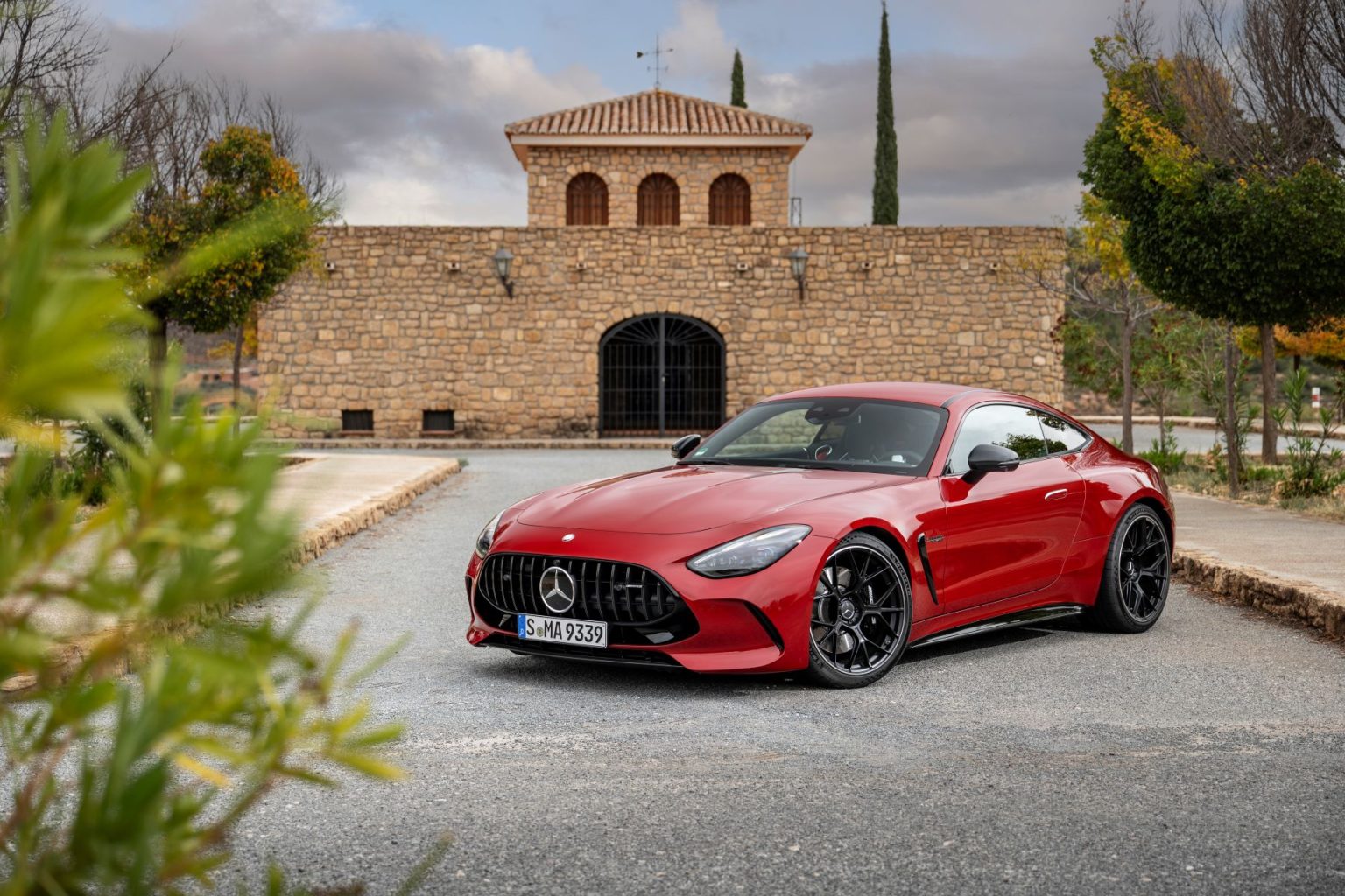 Neue AMG GT Coupé Version entdeckt - JESMB