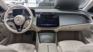 Mercedes E-Klasse W214 Interieur ohne MBUX Superscreen