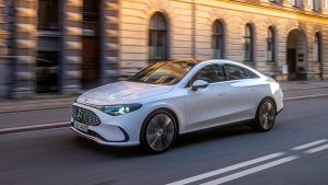 Mercedes CLA EQ polarweiß