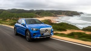 Mercedes GLC 400 4matic EQ in klarblau