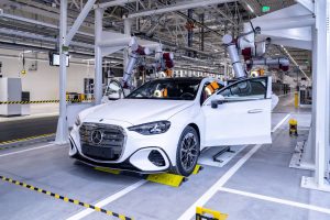 Mercedes C-KLasse EQ FErtigung