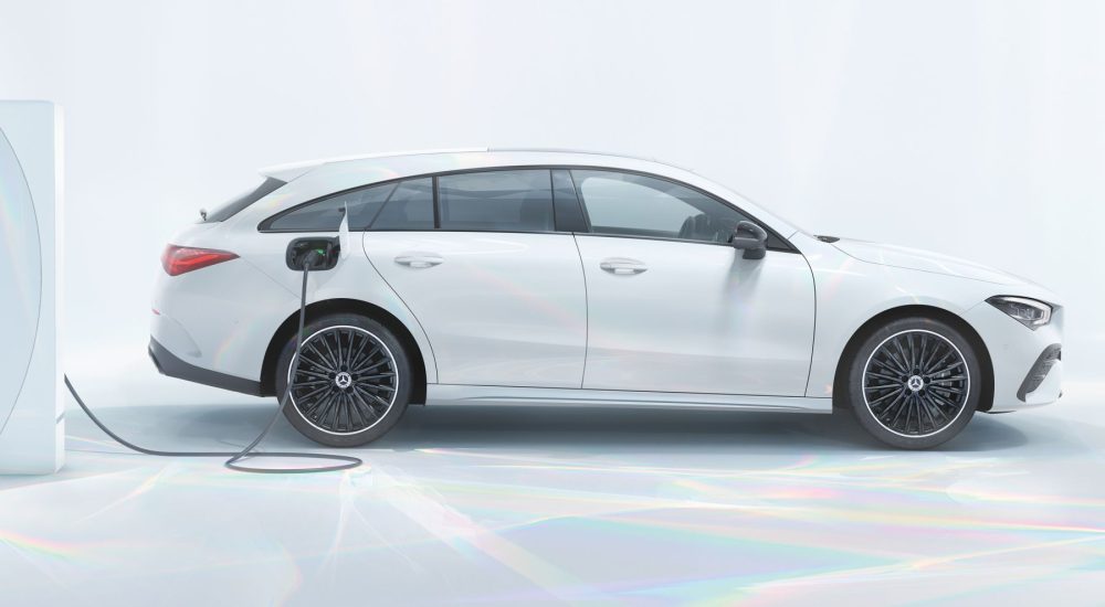 Mercedes-Benz CLA 250 e Shooting Brake: fuel consumption combined, weighted (WLTP preliminary) 1.1-0.8 l/100 km, electricity consumption combined, weighted (WLTP preliminary) 17.2-15.1 kWh/100 km, CO2 emissions combined, weighted (WLTP preliminary) 26-19 g/km. Data on fuel consumption, CO2 emissions, power consumption and range are provisional and have been determined internally in accordance with the ”WLTP test procedure” certification method. To date, there are neither confirmed values from an officially recognised testing organisation nor an EC type approval nor a certificate of conformity with official values. Differences between the stated figures and the official figures are possible. 

Mercedes-Benz CLA 250 e Shooting Brake: fuel consumption combined, weighted (WLTP preliminary) 1.1-0.8 l/100 km, electricity consumption combined, weighted (WLTP preliminary) 17.2-15.1 kWh/100 km, CO2 emissions combined, weighted (WLTP preliminary) 26-19 g/km. Data on fuel consumption, CO2 emissions, power consumption and range are provisional and have been determined internally in accordance with the ”WLTP test procedure” certification method. To date, there are neither confirmed values from an officially recognised testing organisation nor an EC type approval nor a certificate of conformity with official values. Differences between the stated figures and the official figures are possible.